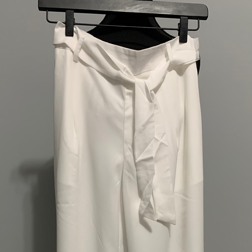 NWT White Wide Leg Pants